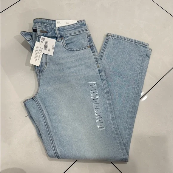 American Eagle Outfitters Light Blue High-Rise Straight Jeans - Picture 4 of 5